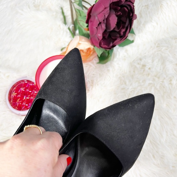 COPY - JLo heels color black and gold, size 9 - Picture 12 of 16